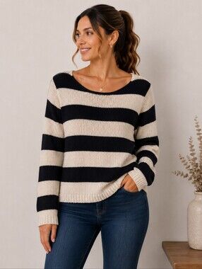 💙 VILA Black and Cream Striped Scoop Neck Sweater